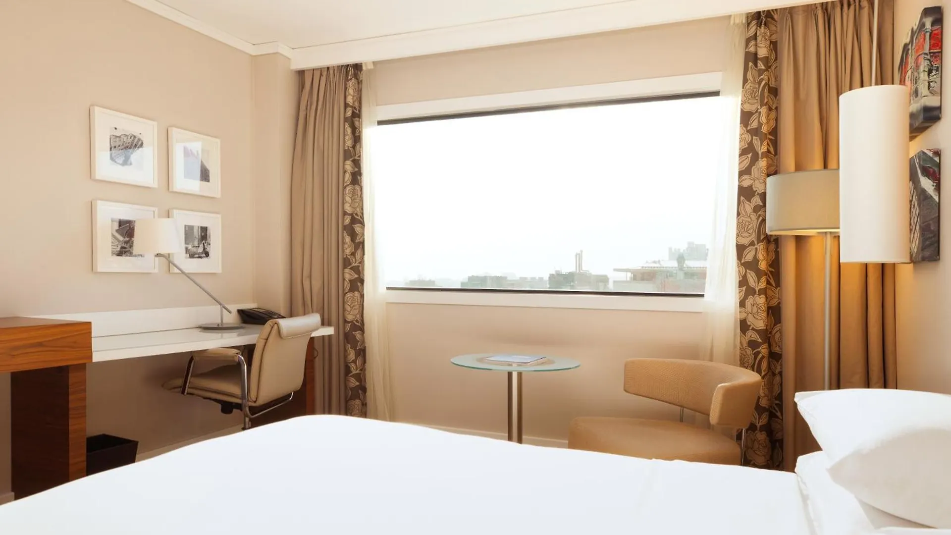 Hilton Barcelona Hotel 4*,