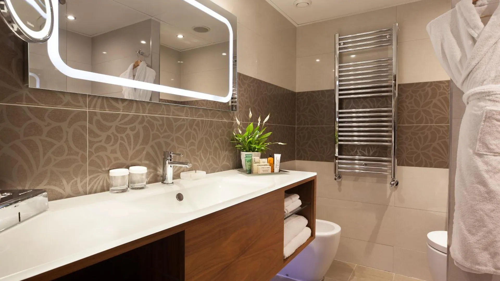 Hilton Barcelona Hotel 4*,